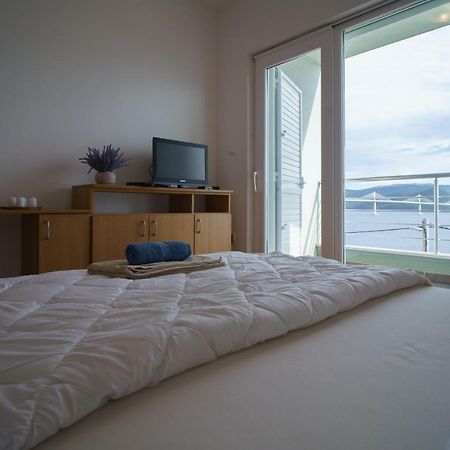 Apartment “Bel Ponte” Комарна Экстерьер фото