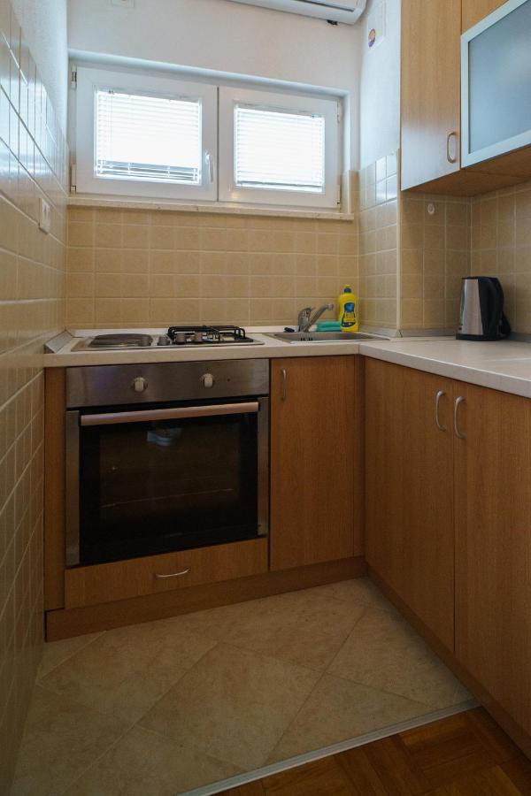 Apartment “Bel Ponte” Комарна Экстерьер фото